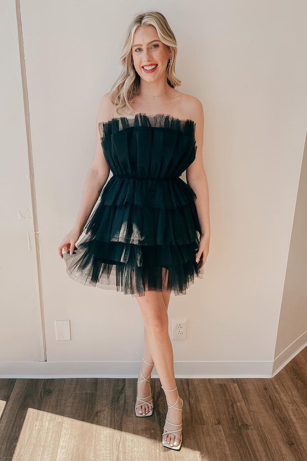 Misshow Pink Strapless A-Line Tiered Tulle Short Homecoming Dress/Mini Dress