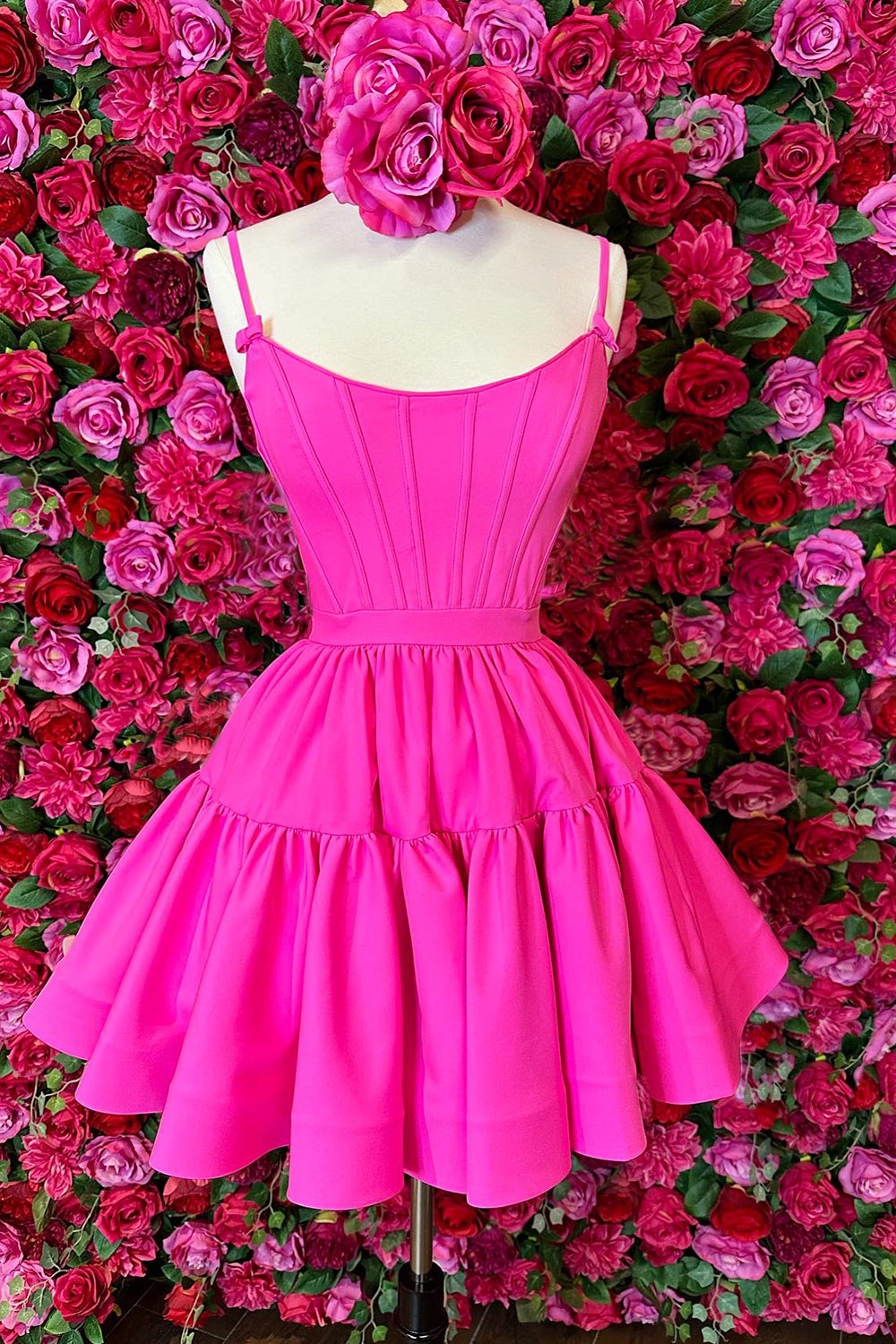 Misshow Red A Line Spaghetti Straps Short Satin Homecoming Dress/Mini Dress
