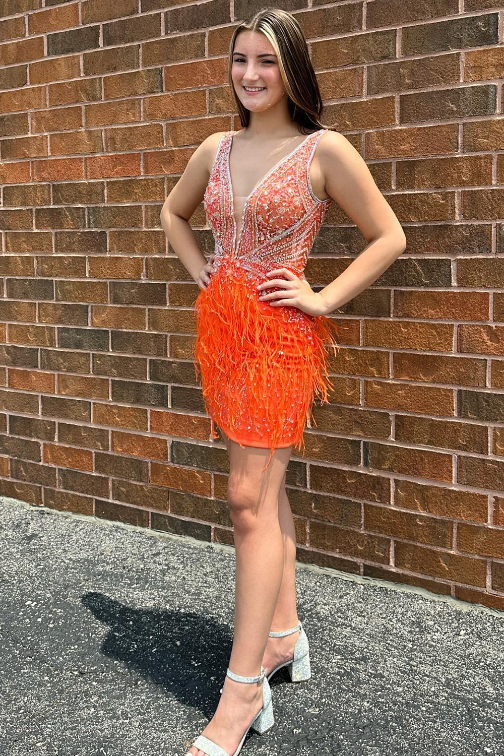 Misshow Red Beaded Sequins Tight Homecoming Dress/Mini Dress with Feathers