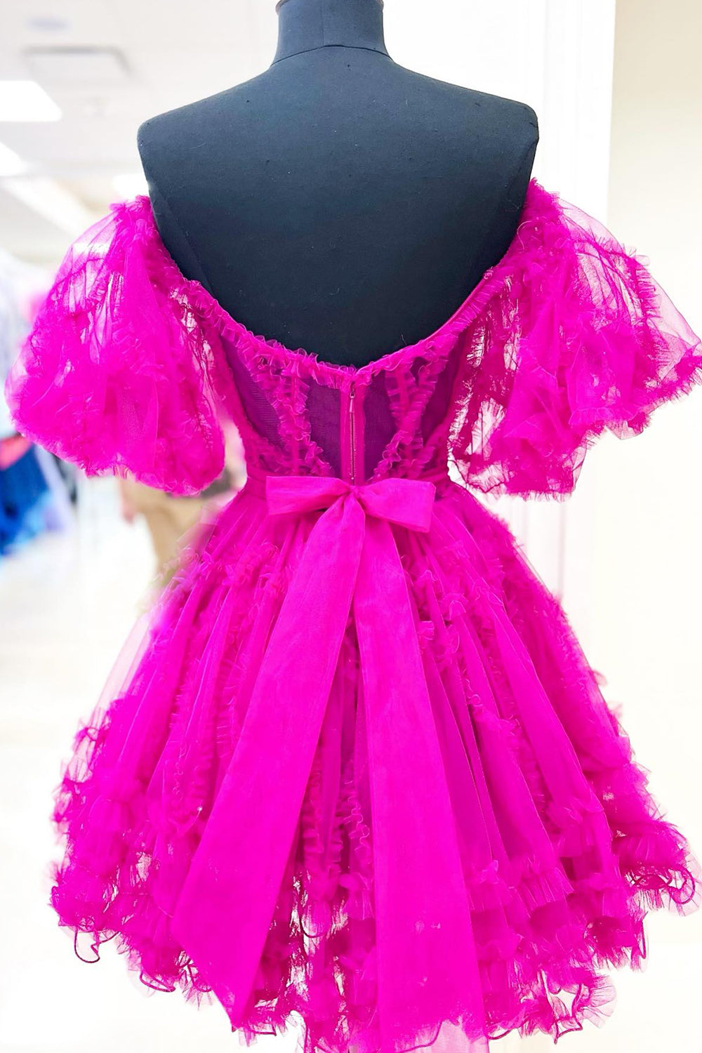 Misshow Red Corset A-Line Short Homecoming Dress/Mini Dress with Sleeves