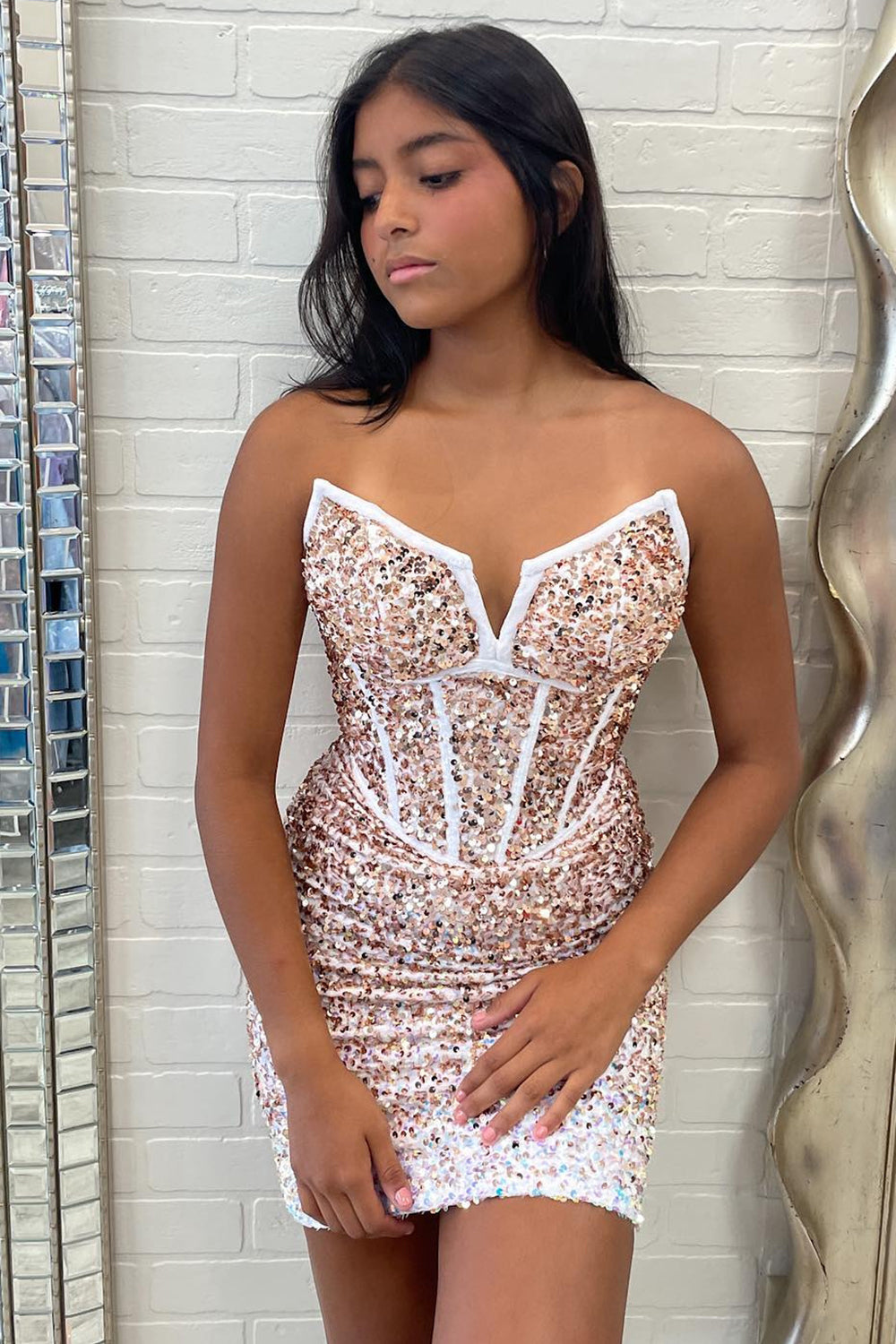 Misshow Red Sweetheart Sequins Tight Short Homecoming Dress/Mini Dress