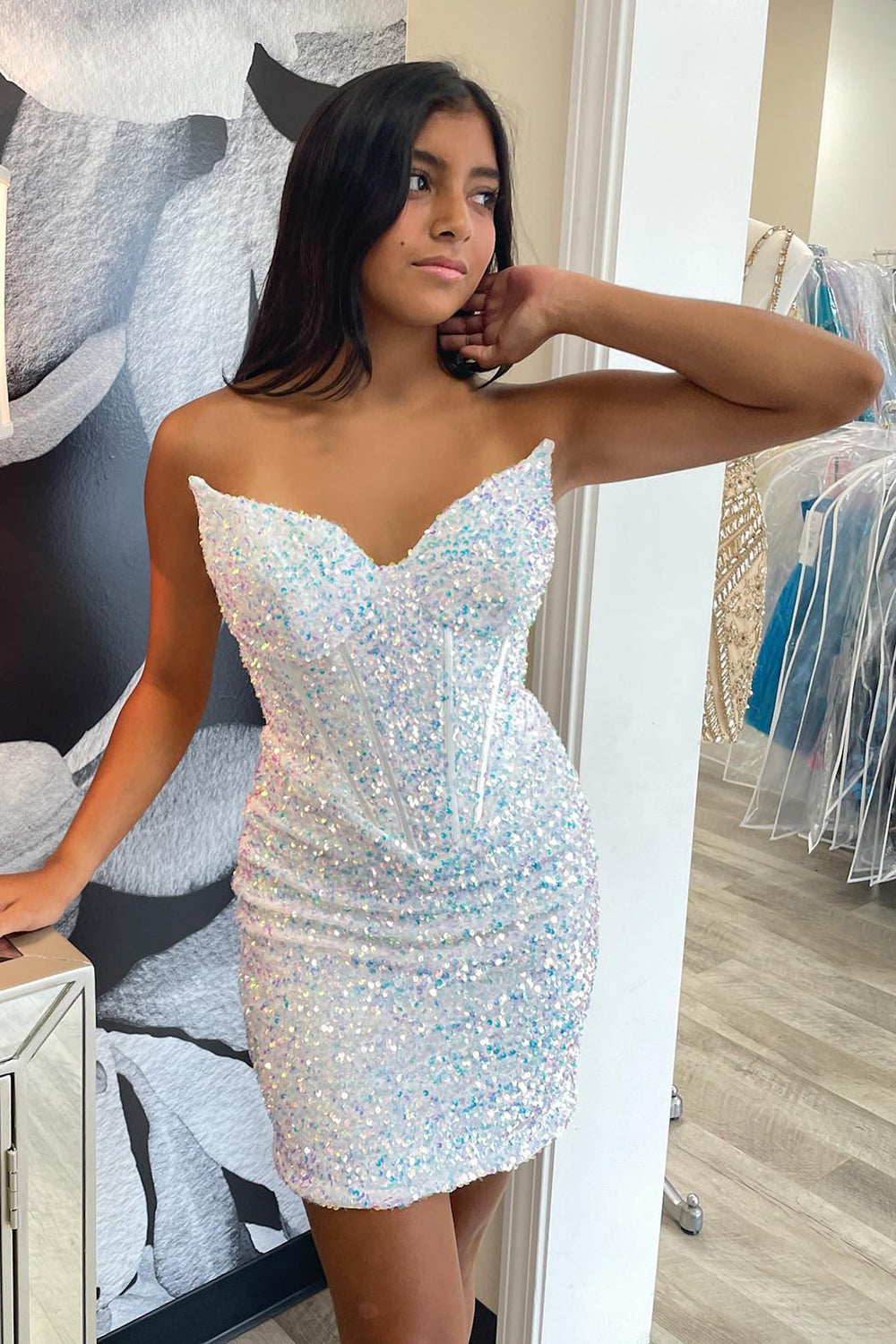 Misshow Red Sweetheart Sequins Tight Short Homecoming Dress/Mini Dress