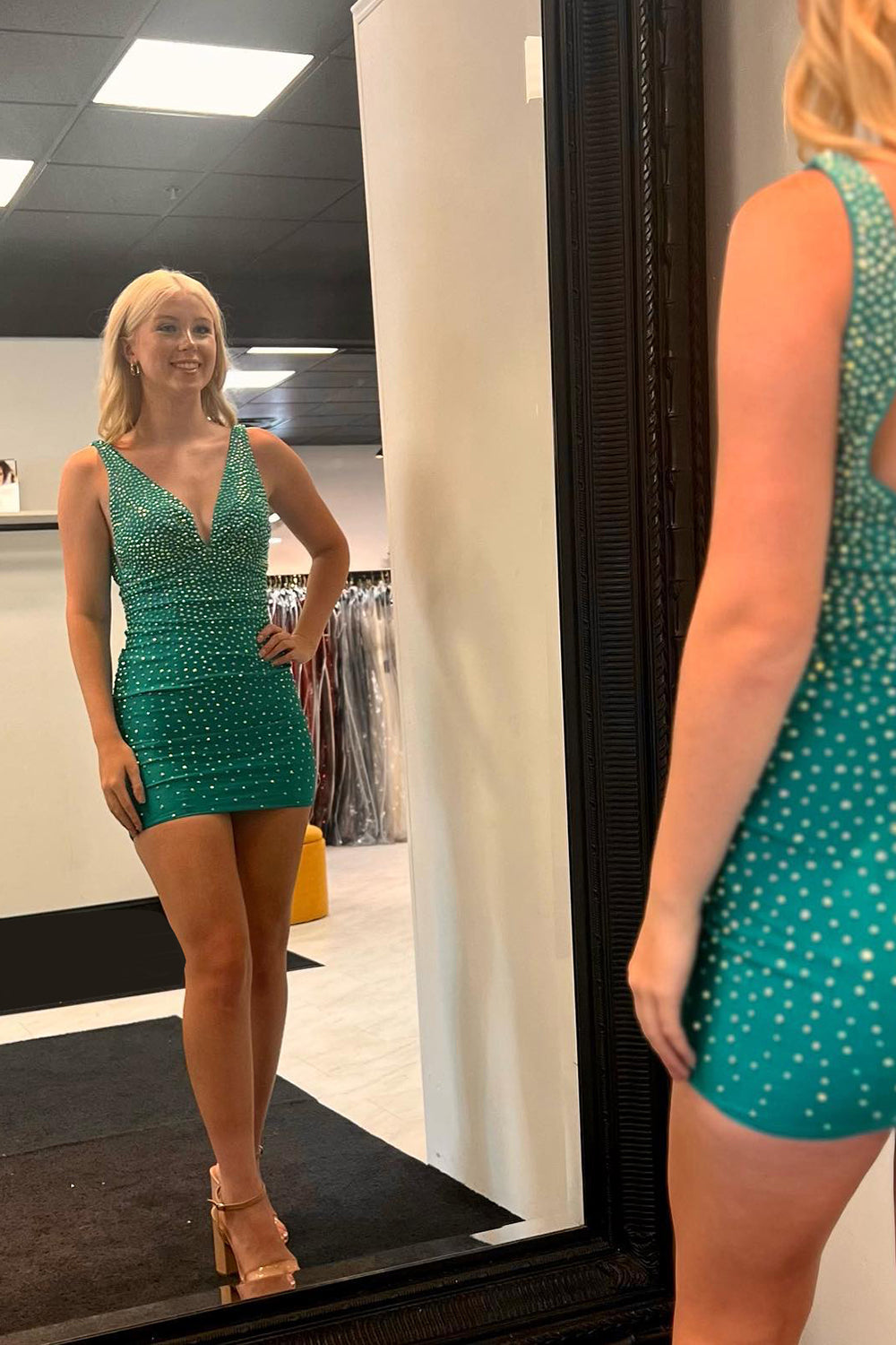 Misshow Sparkly Black Beaded V-Neck Backless Tight Short Homecoming Dress/Mini Dress