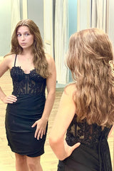 Misshow Sparkly Black Corset Spaghetti Straps Tight Short Homecoming Dress/Mini Dress with Lace