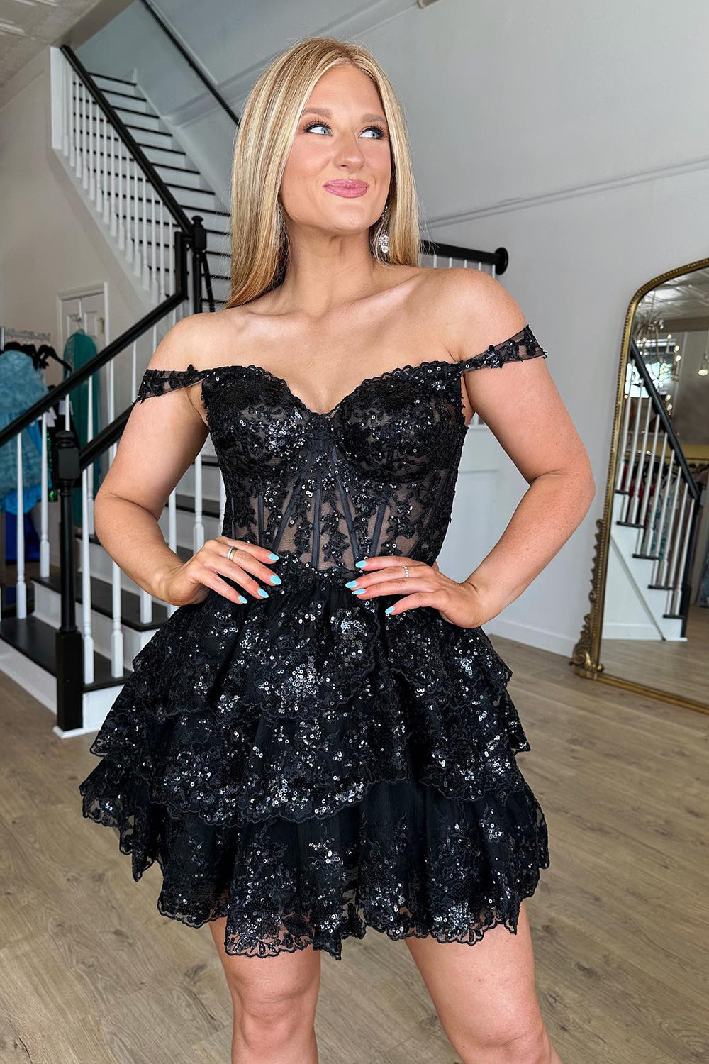 Misshow Sparkly Black Corset Tiered Lace A-Line Short Homecoming Dress/Mini Dress