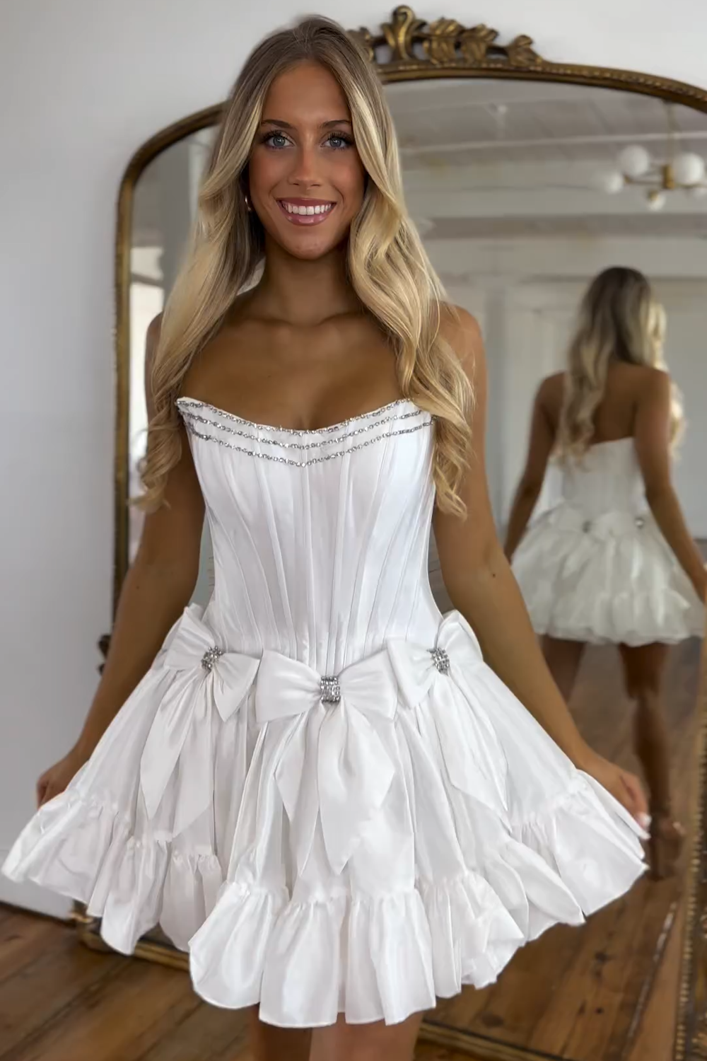 Misshow Sparkly Black Strapless Corset Short Homecoming Dress/Mini Dress With Bow