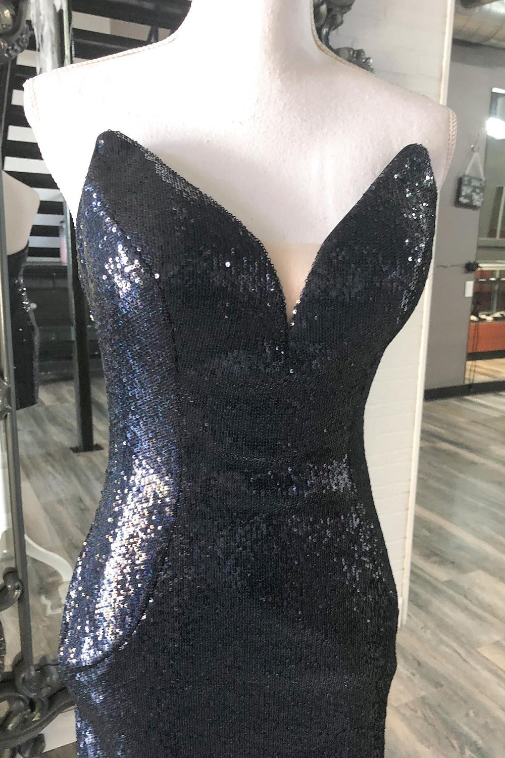 Misshow Sparkly Black Sweetheart Sequins Tight Short Homecoming Dress/Mini Dress