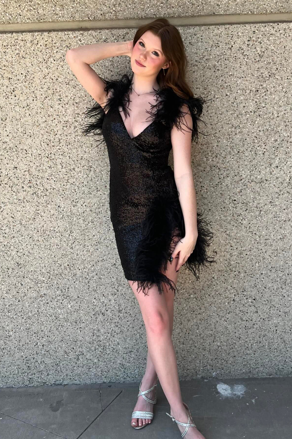 Misshow Sparkly Black V-Neck Tight Short Homecoming Dress/Mini Dress with Feathers