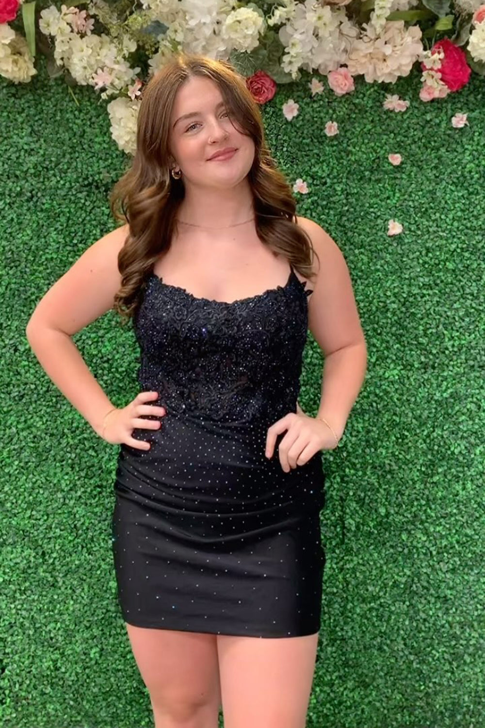 Misshow Sparkly Dark Green Beaded Tight Homecoming Dress/Mini Dress with Appliques