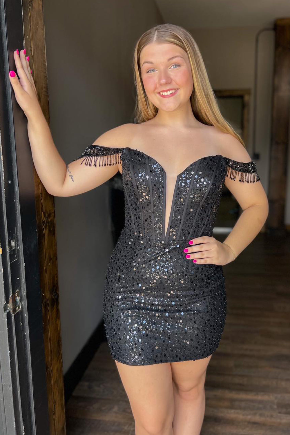Misshow Sparkly Dark Red Beaded Corset Sequins Fringed Tight Homecoming Dress/Mini Dress