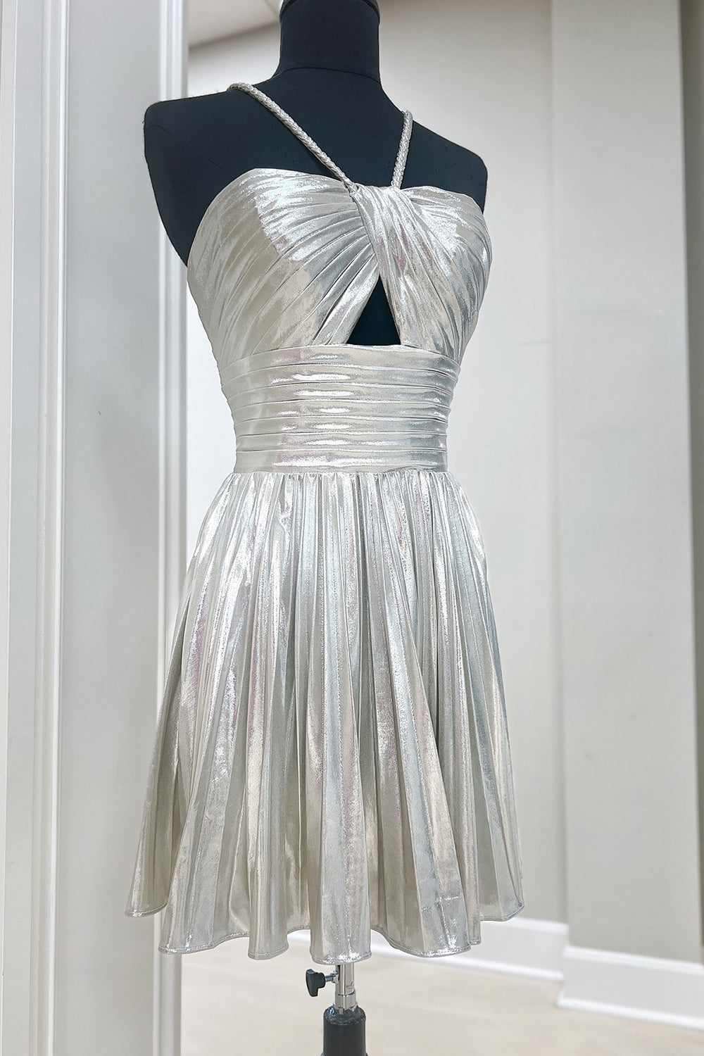 Misshow Sparkly Fuchsia A-Line Halter Pleated Short Homecoming Dress/Mini Dress
