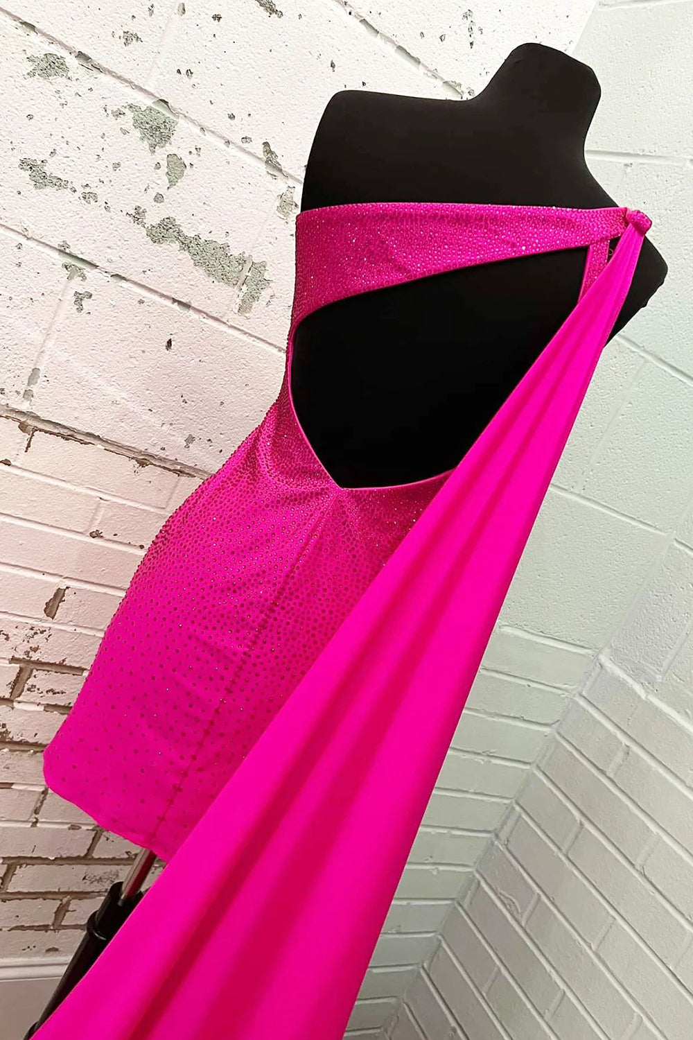 Misshow Sparkly Fuchsia Sequins One Shoulder Watteau Train Tight Homecoming Dress/Mini Dress
