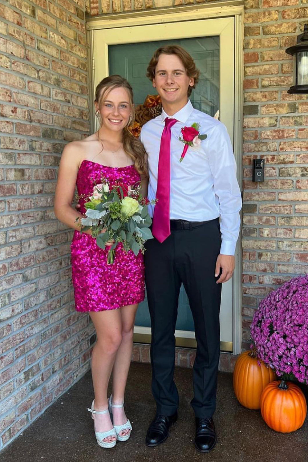 Misshow Sparkly Fuchsia Sequins Strapless Sleeveless Tight Homecoming Dress/Mini Dress