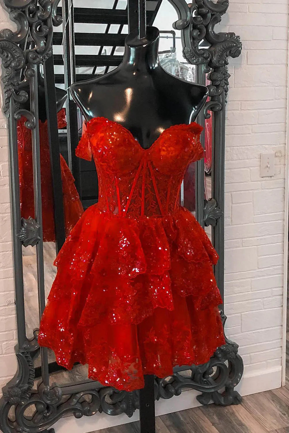 Misshow Sparkly Golden A-Line Tiered Lace Short Homecoming Dress/Mini Dress