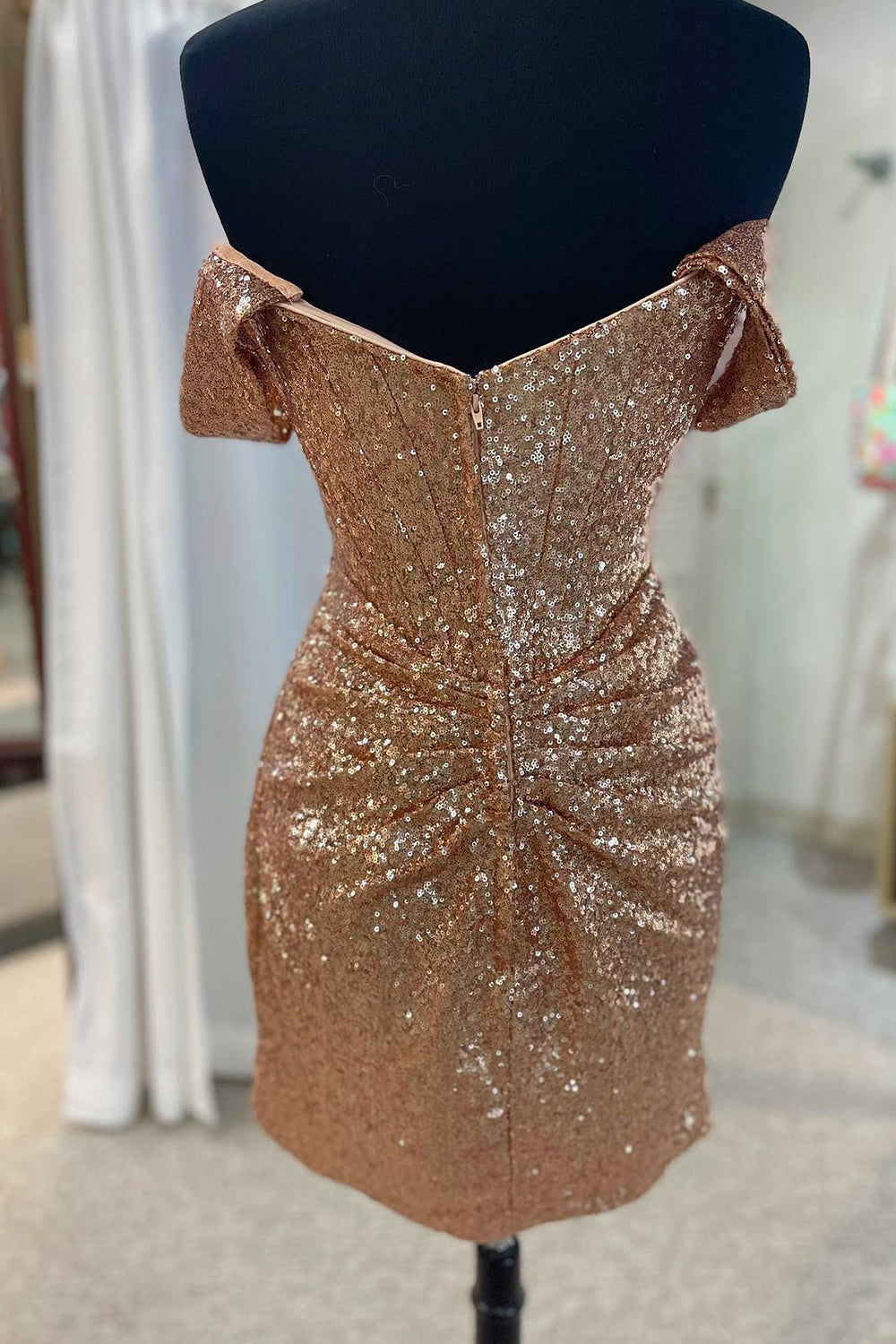 Misshow Sparkly Grape Detachable Off the Shoulder Sequins Tight Homecoming Dress/Mini Dress