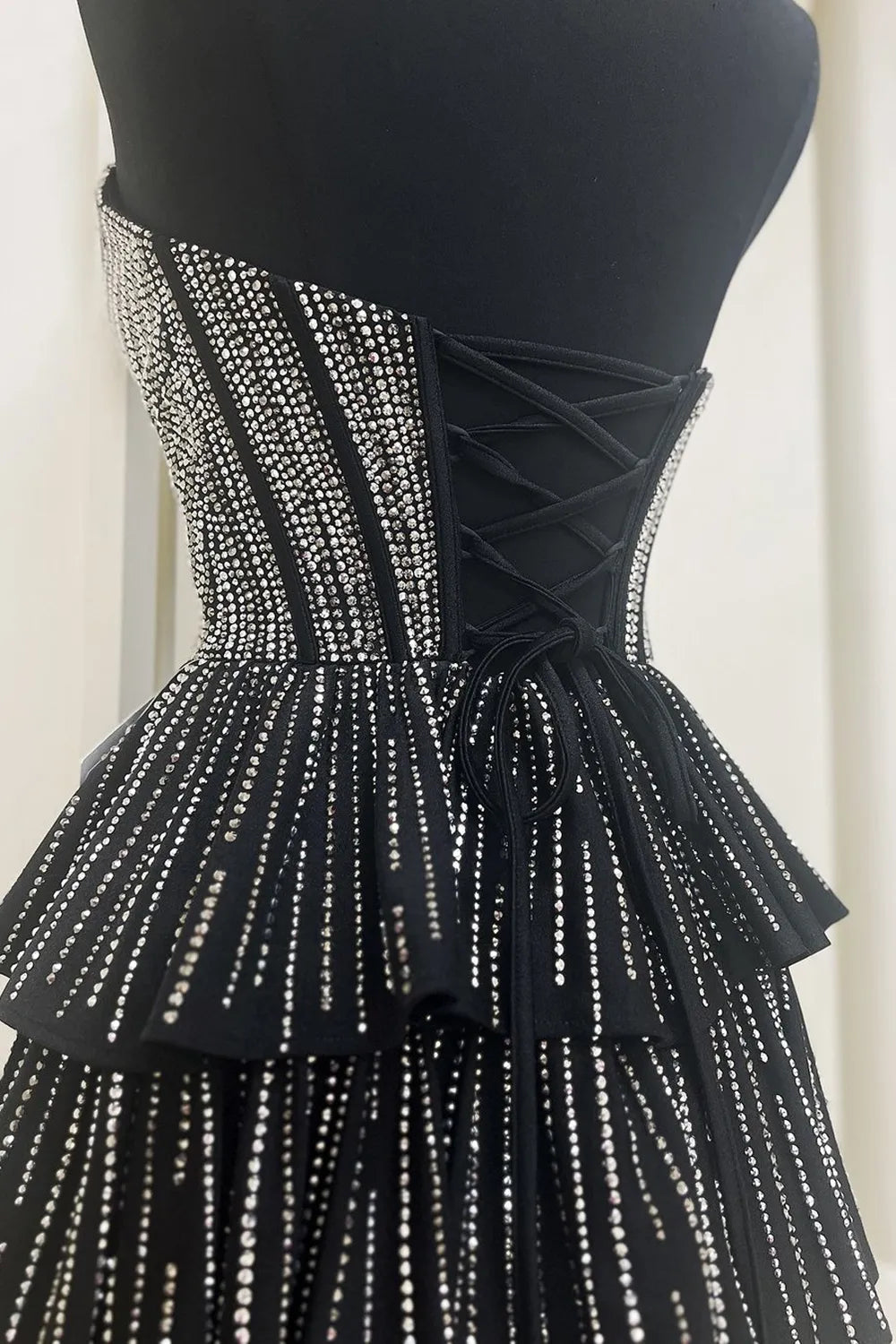Misshow Sparkly Grey Sweetheart Ruffled Short Homecoming Dress/Mini Dress