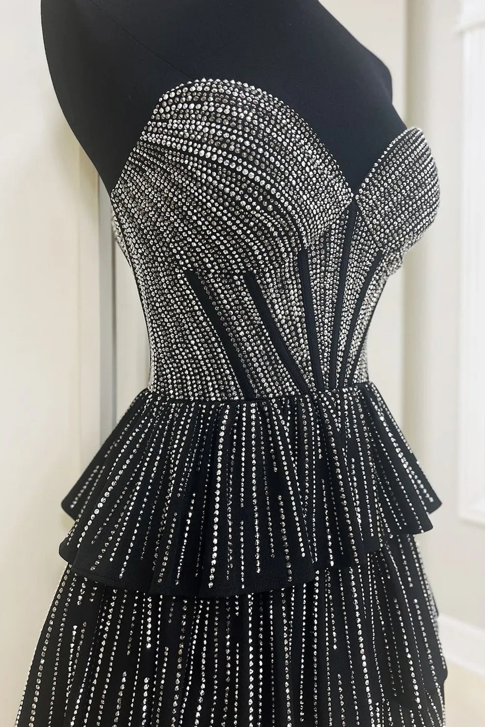 Misshow Sparkly Grey Sweetheart Ruffled Short Homecoming Dress/Mini Dress