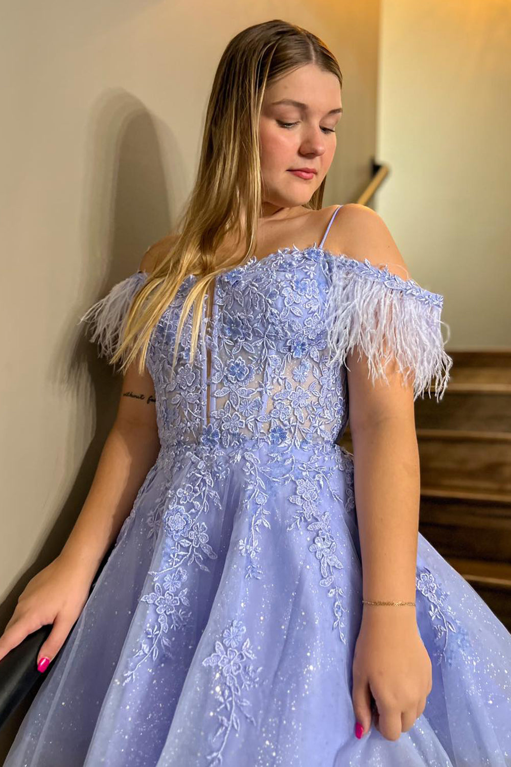 Misshow Sparkly Lavender Corset A-Line Lace Short Homecoming Dress/Mini Dress With Feathered Detachable Sleeves