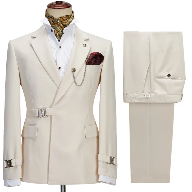 Modern Ivory White Notched Lapel Side Buckle Fashion Suit for Prom