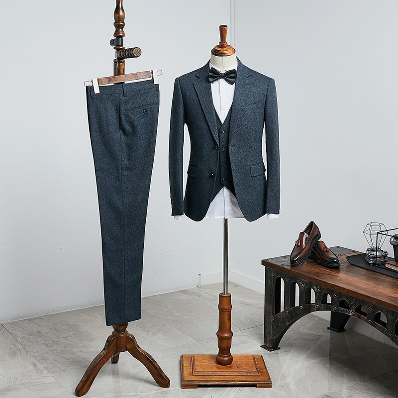 Modern Navy Blue Three Pieces Slim Fit Custom Business Suit