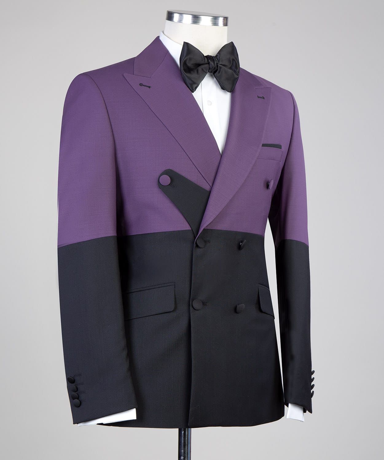 Modern Purple and Black Double-Breasted Peaked Lapel Prom Suit for Men