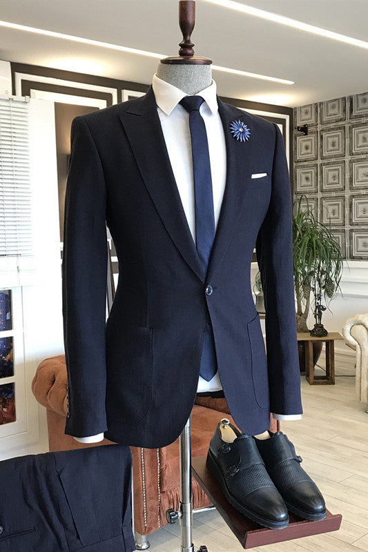 Navy Blue Bespoke Peaked Lapel Business Attire for Men