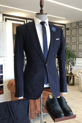 Navy Blue Bespoke Peaked Lapel Business Attire for Men