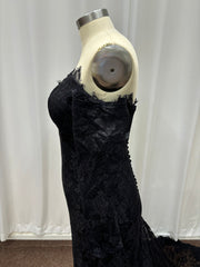 Noble Black Sweetheart Long-Sleeve Mermaid Lace Formal Dresses with Chapel Train