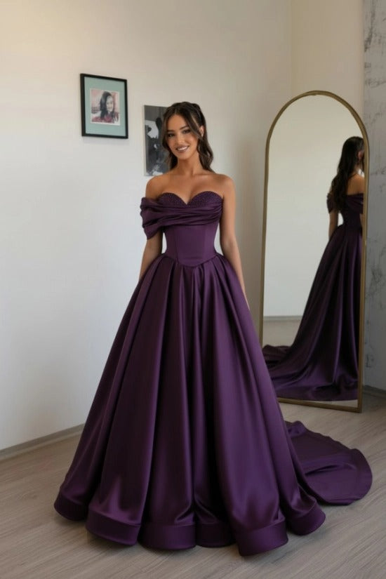 Off-Shoulder Sweetheart Satin Boned Corset A-Line Ball Gown Sweep Train Formal Prom Dress