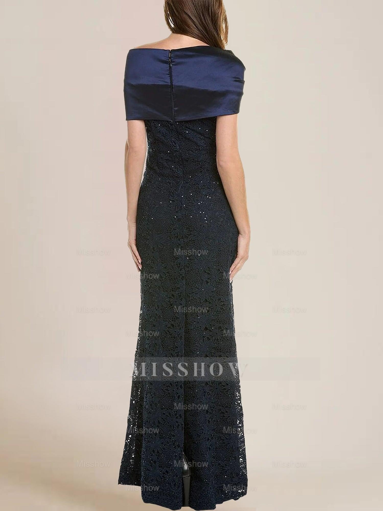 Off-the-Shoulder Lace Trumpet/Mermaid Mother of the Bride Dresses Featuring Applique & Beading