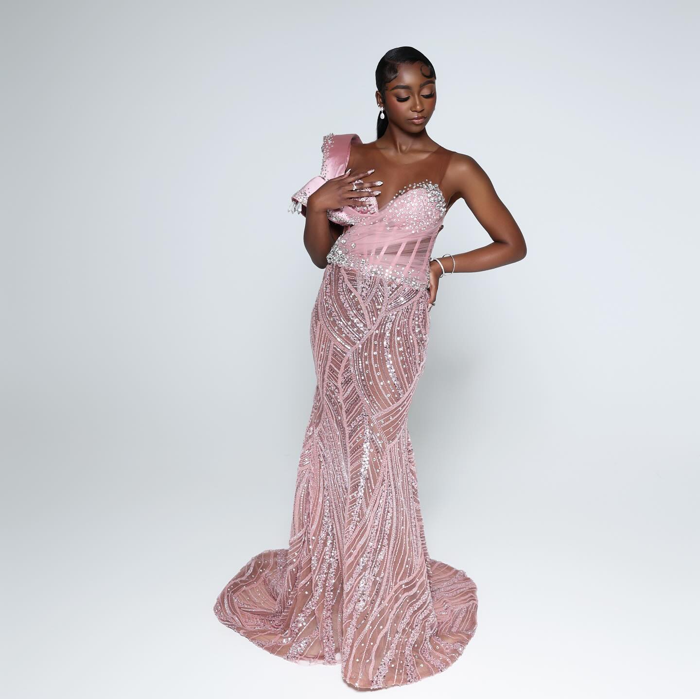 Pink Sweetheart One-Shoulder Sleeveless Sequined Rhinestone Mermaid Formal Evening Gown