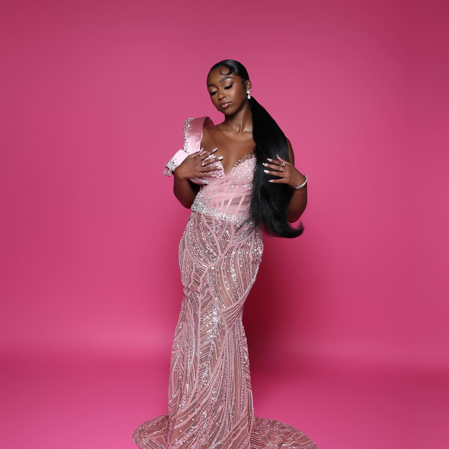 Pink Sweetheart One-Shoulder Sleeveless Sequined Rhinestone Mermaid Formal Evening Gown