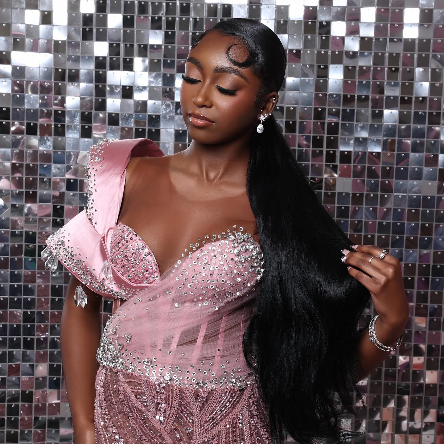 Pink Sweetheart One-Shoulder Sleeveless Sequined Rhinestone Mermaid Formal Evening Gown