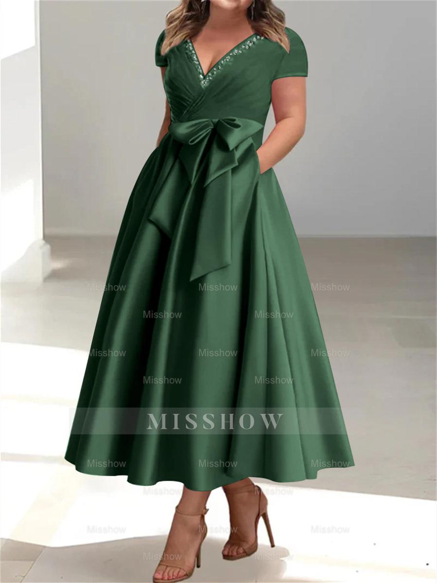 Plus Size Mother of the Bride A-Line Princess V-Neck Dress with Pockets and Ruffles