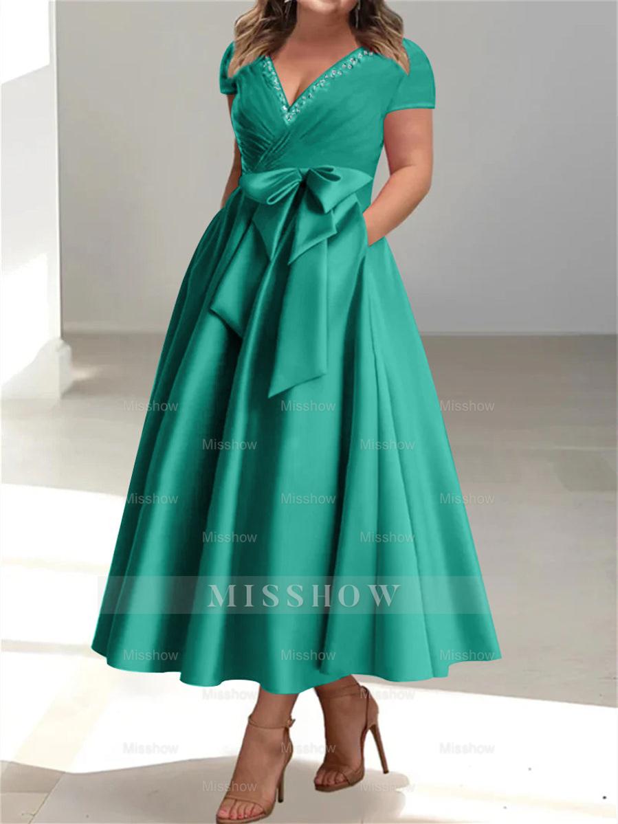 Plus Size Mother of the Bride A-Line Princess V-Neck Dress with Pockets and Ruffles