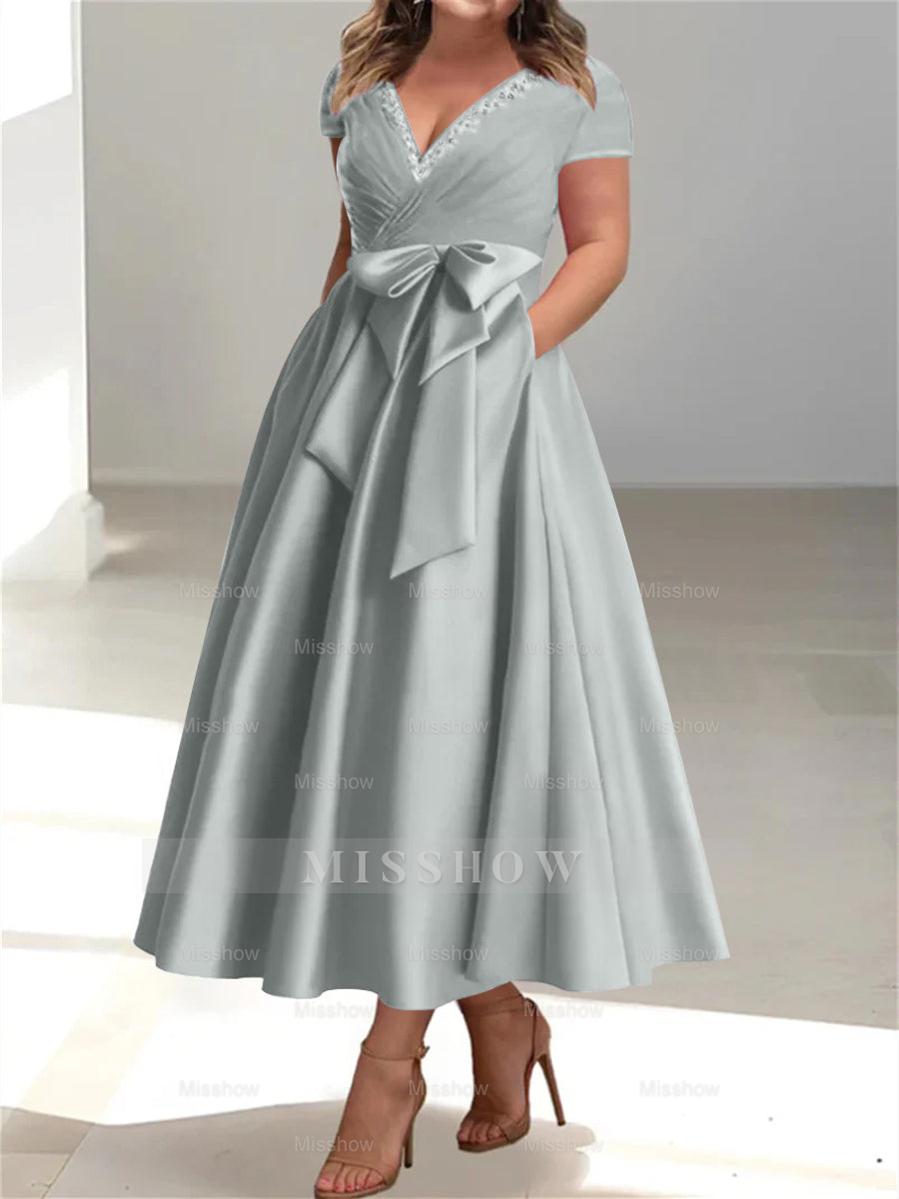 Plus Size Mother of the Bride A-Line Princess V-Neck Dress with Pockets and Ruffles