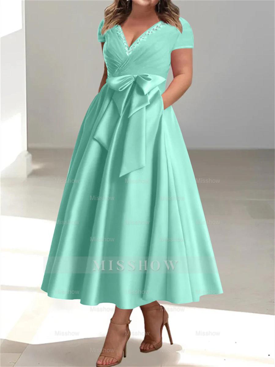 Plus Size Mother of the Bride A-Line Princess V-Neck Dress with Pockets and Ruffles