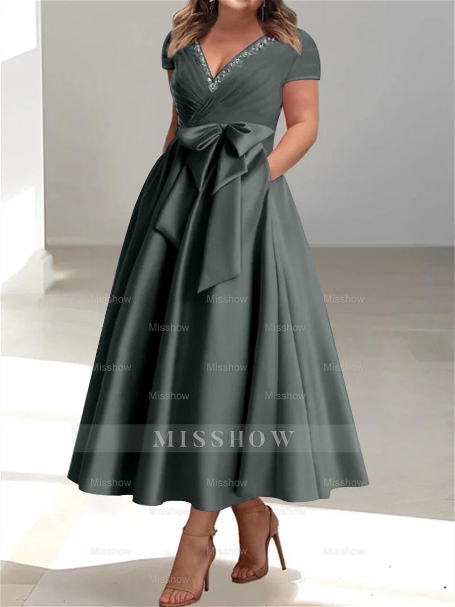 Plus Size Mother of the Bride A-Line Princess V-Neck Dress with Pockets and Ruffles
