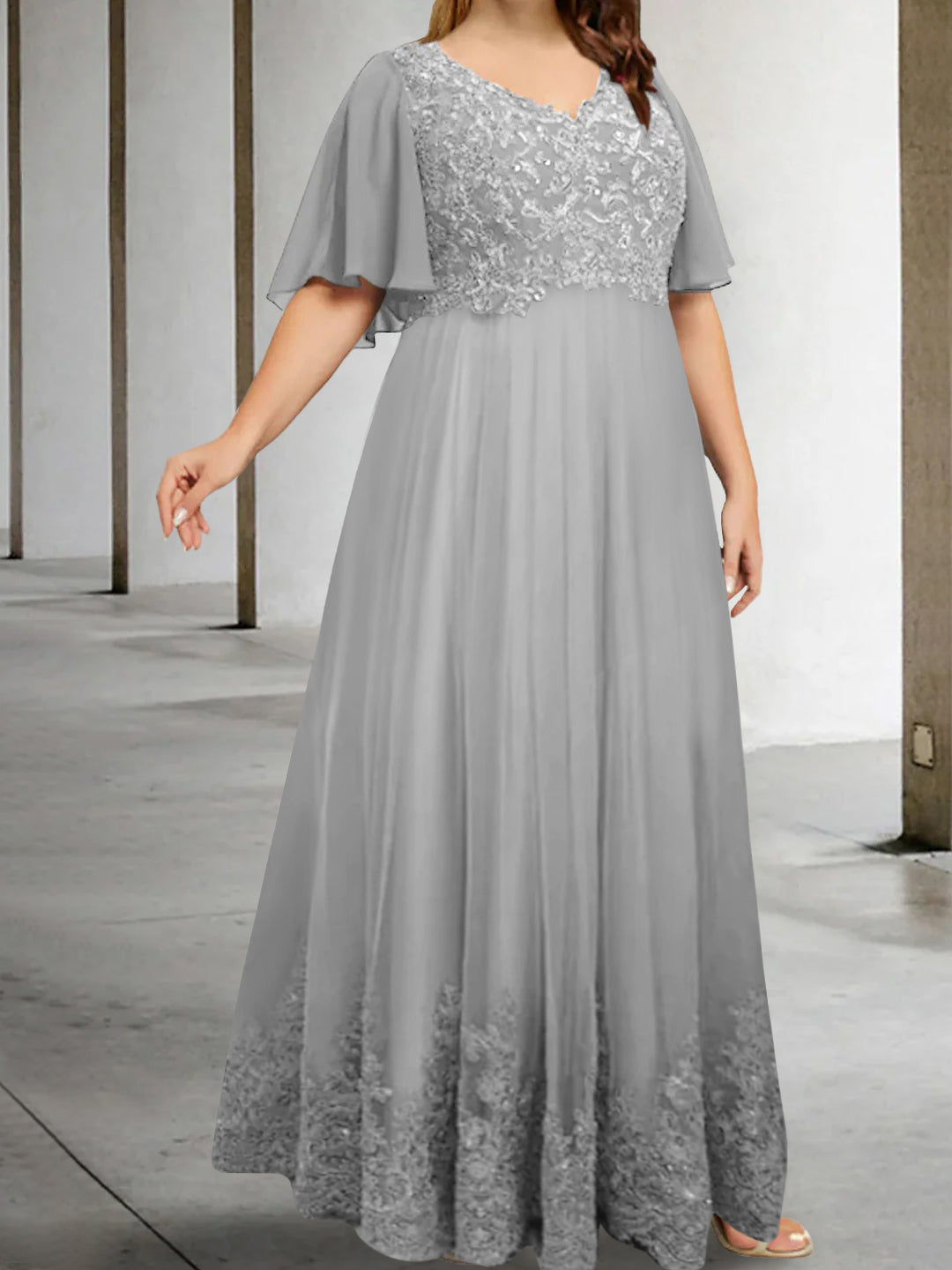 Plus Size V-Neck A-Line Princess Floor-Length Mother of the Bride Dress with Appliques and Half Sleeves
