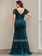 Plus Size Velvet Mother of the Bride Dresses with Ruffles & Appliques in Trumpet/Mermaid V-Neck Short Sleeves Floor-Length