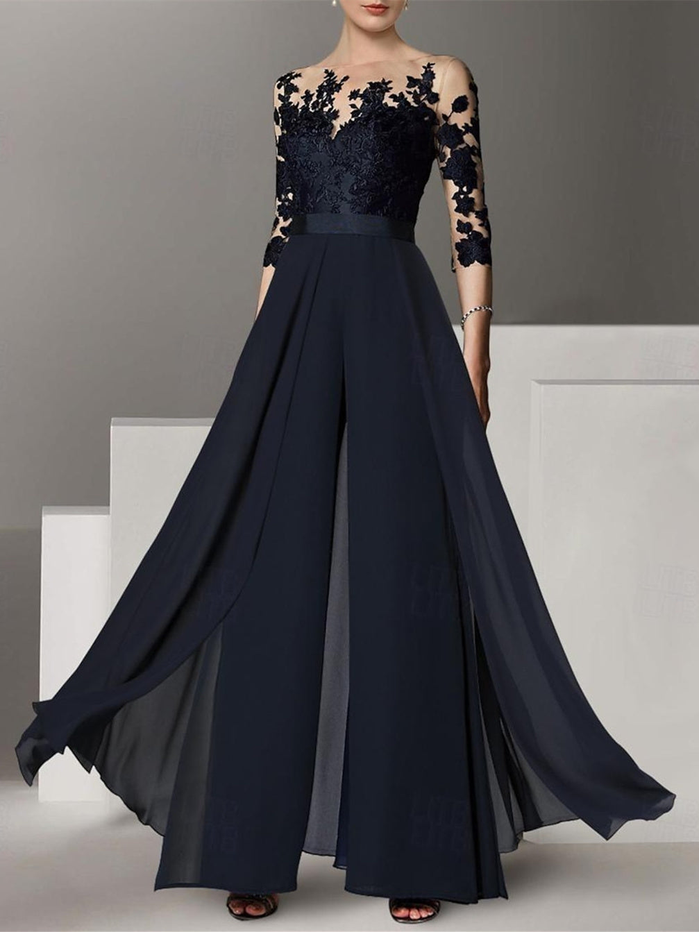 Princess Jewel Neck A-Line Floor-Length Mother of the Bride Pantsuit with Applique and 3/4 Sleeves