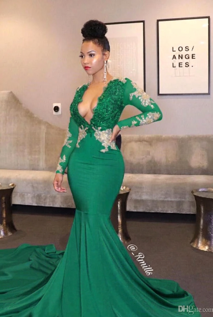 Emerald green v-neck ruffled mermaid prom dress