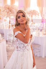 Romantic White A-Line Sweetheart Off-The-Shoulder Lace Court Train Tulle Wedding Dress With Appliques