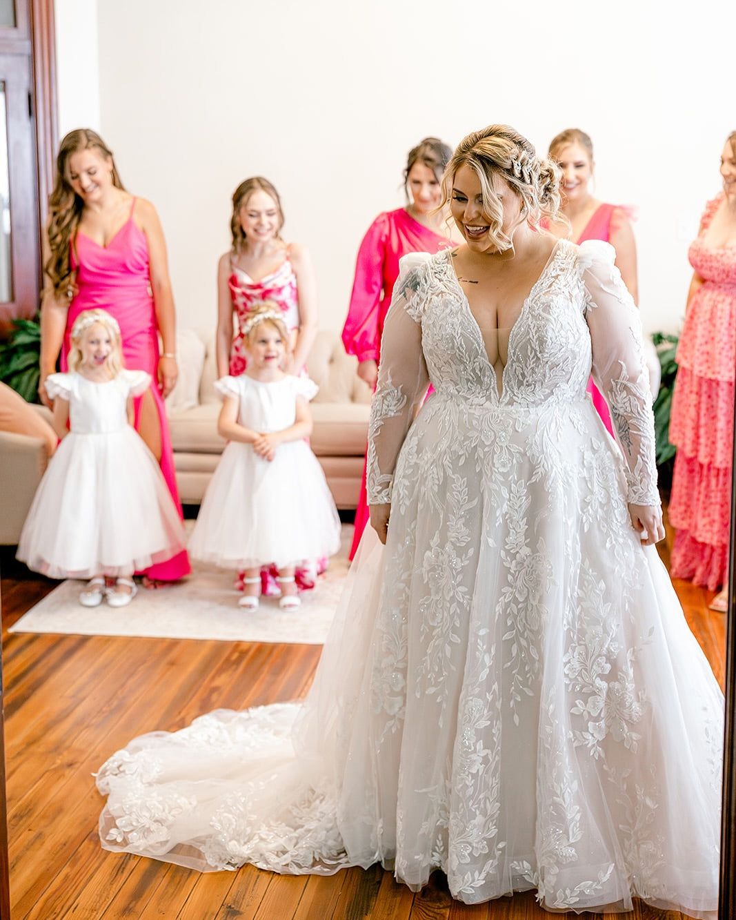 Romantic White A-Line V-Neck Long Sleeves Lace Chapel Train Wedding Dress With Appliques