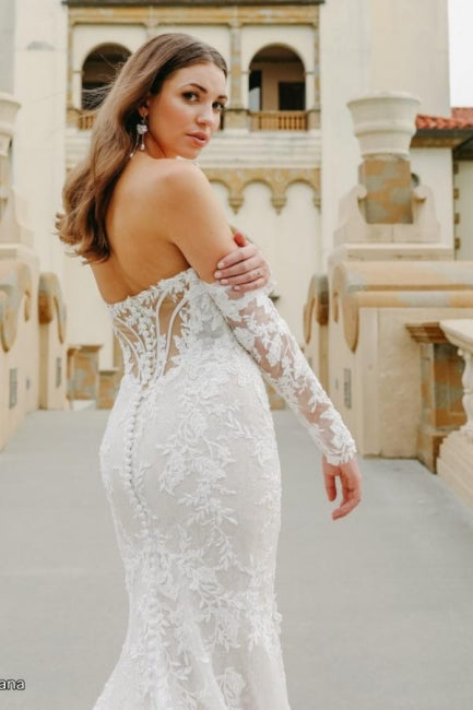 Romantic White Mermaid Sweetheart Off-The-Shoulder Long Sleeve Lace Court Train Tulle Wedding Dress With Appliques