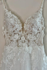Romantic White Sweetheart Spaghetti Strap A-Line Sleeveless Lace Long Tulle Wedding Dresses With Appliques