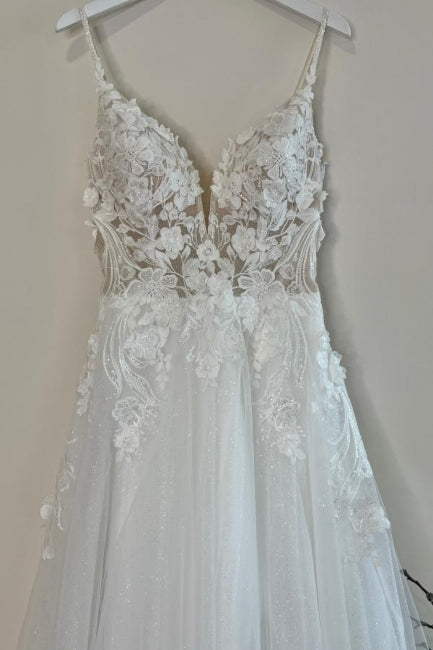 Romantic White Sweetheart Spaghetti Strap A-Line Sleeveless Lace Long Tulle Wedding Dresses With Appliques
