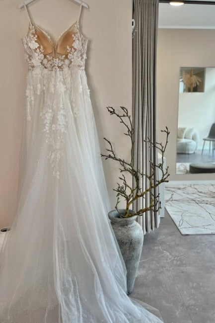 Romantic White Sweetheart Spaghetti Strap A-Line Sleeveless Lace Long Tulle Wedding Dresses With Appliques