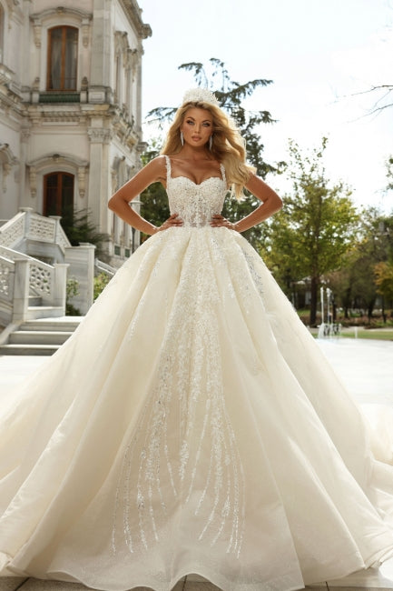 Romantic White Sweetheart Spaghetti Strap Sleeveless Sequined Lace Ball Gown Long Tulle Wedding Dresses