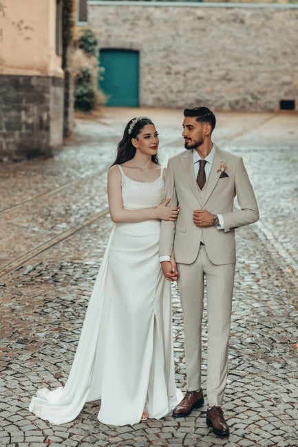 Romantic White A-Line Spaghetti Strap Square Sleeveless Ruffle Sweep Train Satin Wedding Dresses With Slit